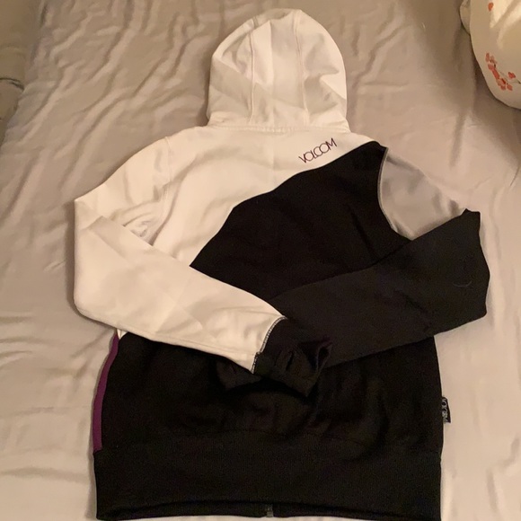 Winter coats/jackets and zip-ups/hoodies for sale - Picture 16 of 16